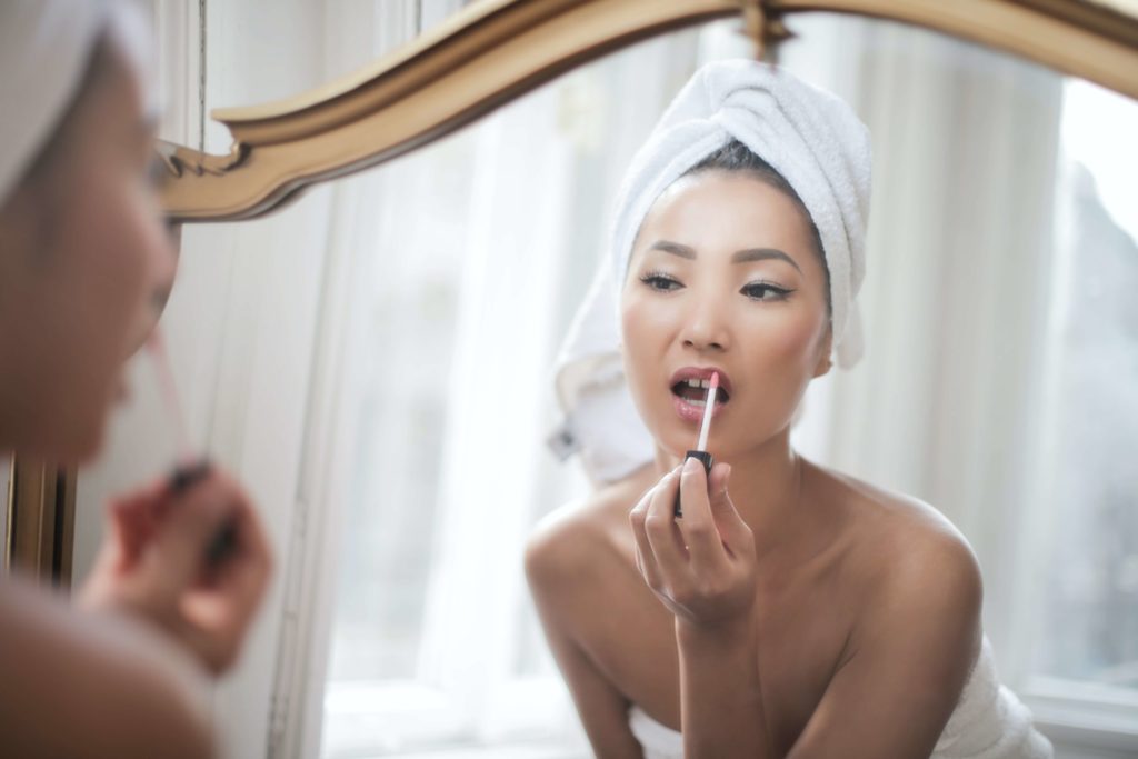 6 étapes pour réaliser un maquillage d'été