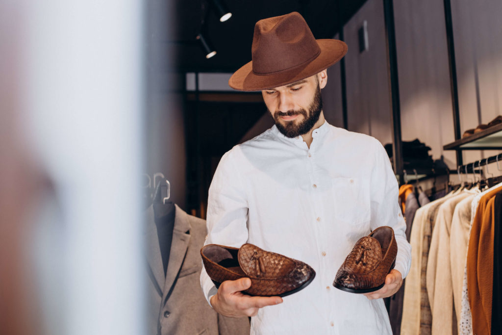 Soldes homme : shopping réussi avec une Personal Shopper